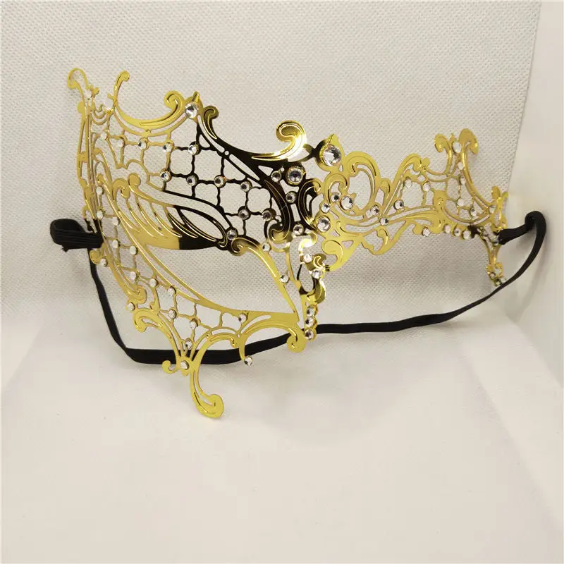 Black Venetian Mask - Image 12