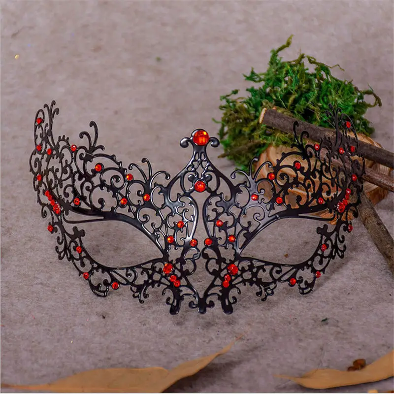 Black Venetian Mask - Image 18