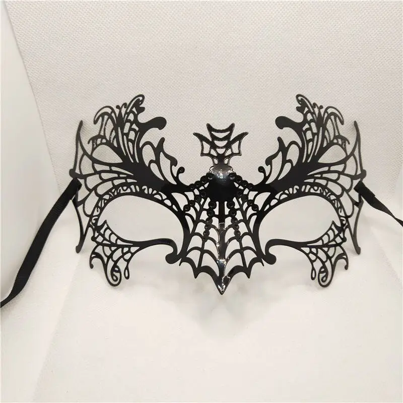 Black Venetian Mask - Image 27