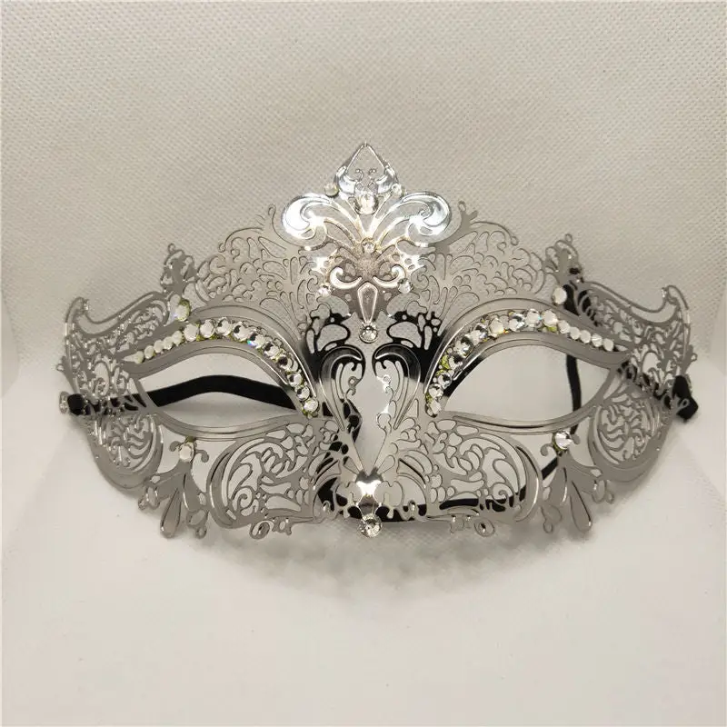 Black Venetian Mask - Image 6