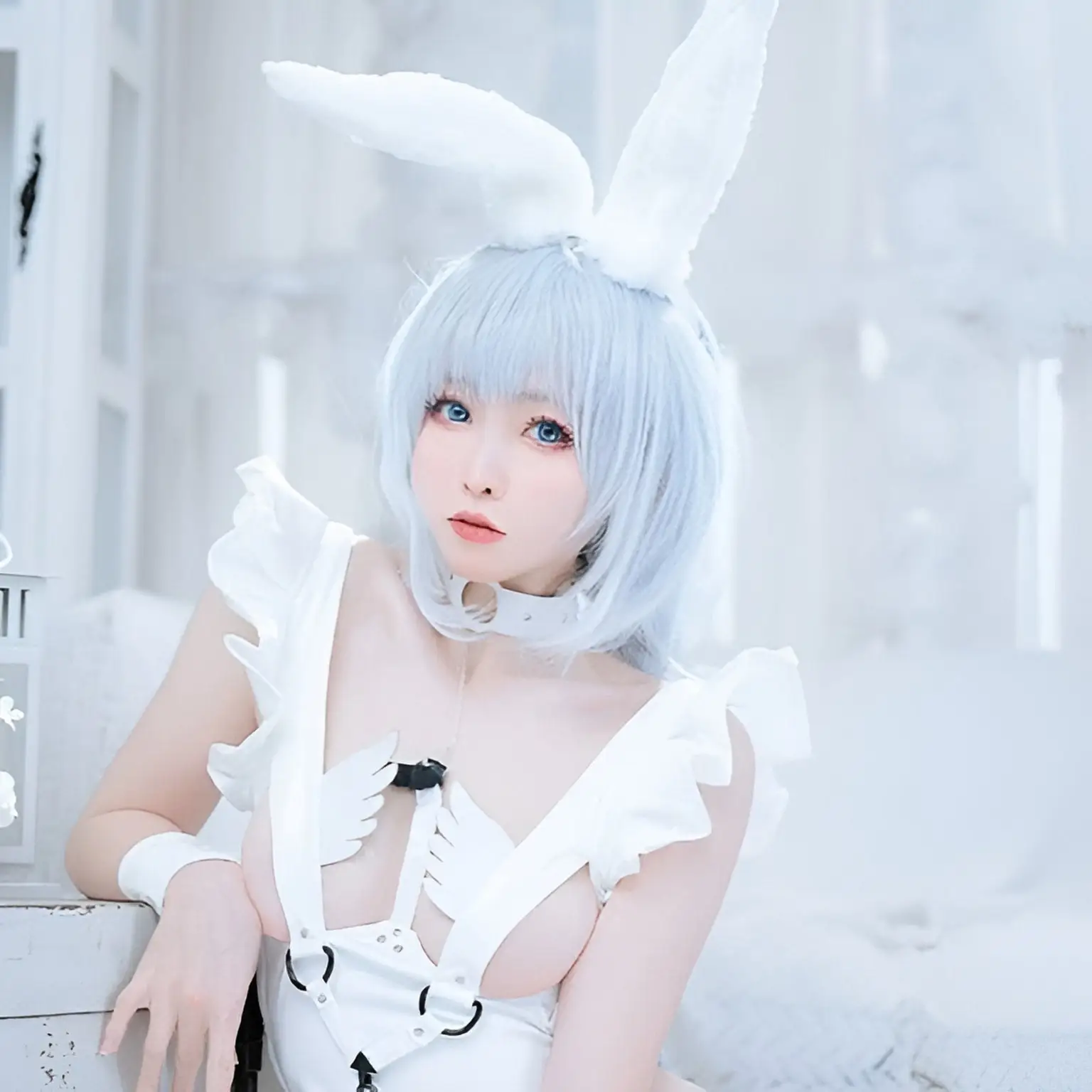 Bodysuit Bunny Cosplay - Image 3
