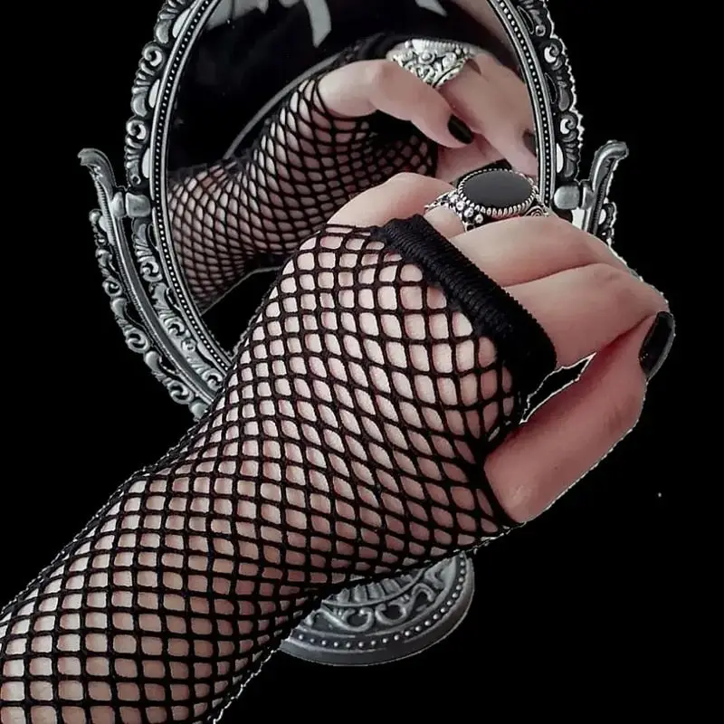 Fingerless Fishnet Gloves - Image 10