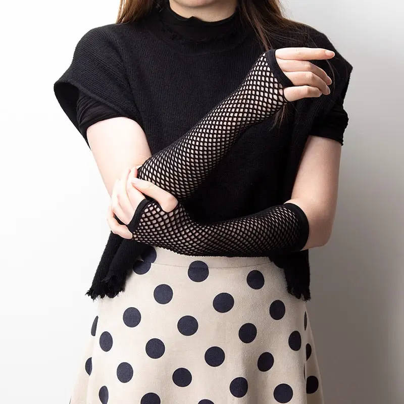 Fingerless Fishnet Gloves - Image 12