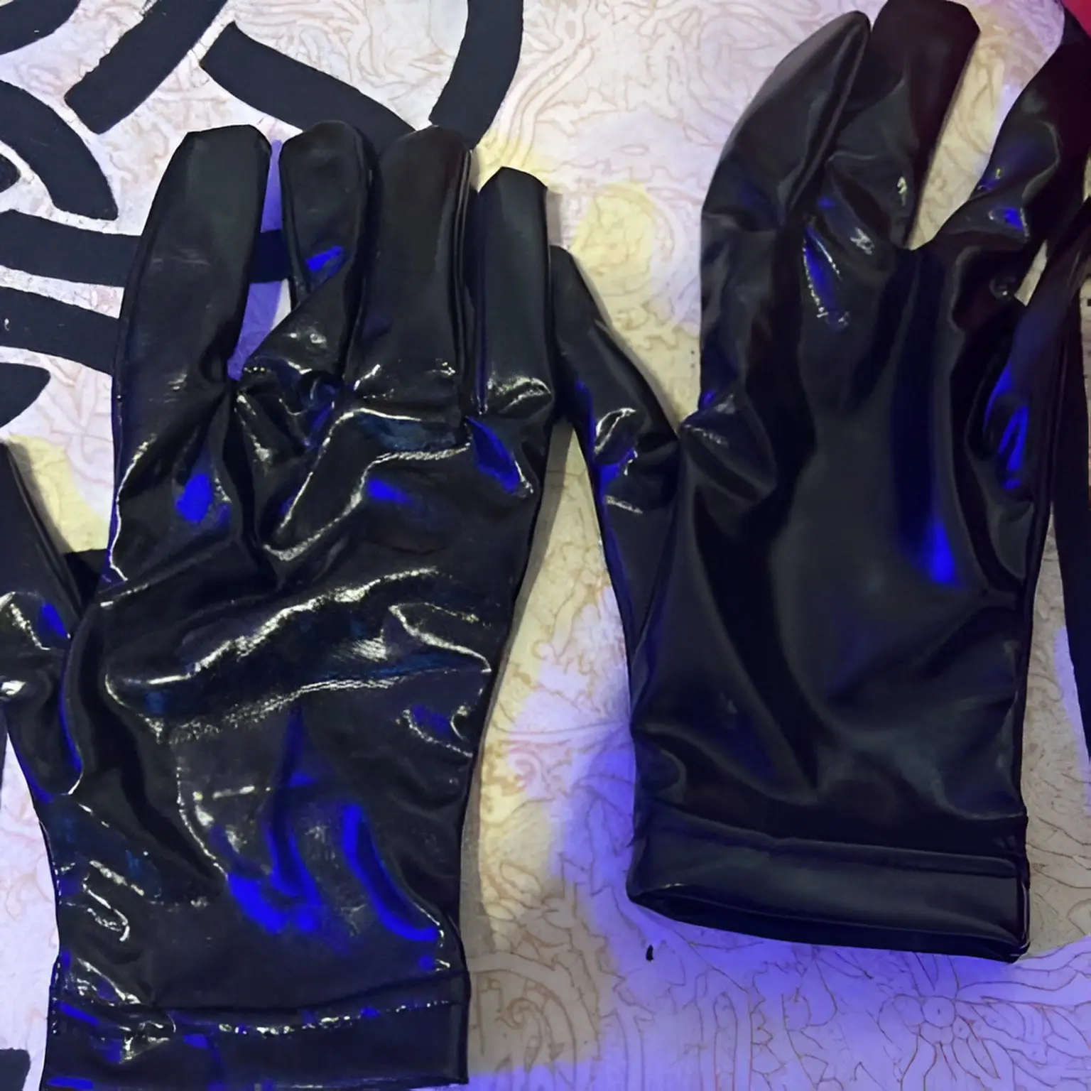 Male Cop Costume - Image 7