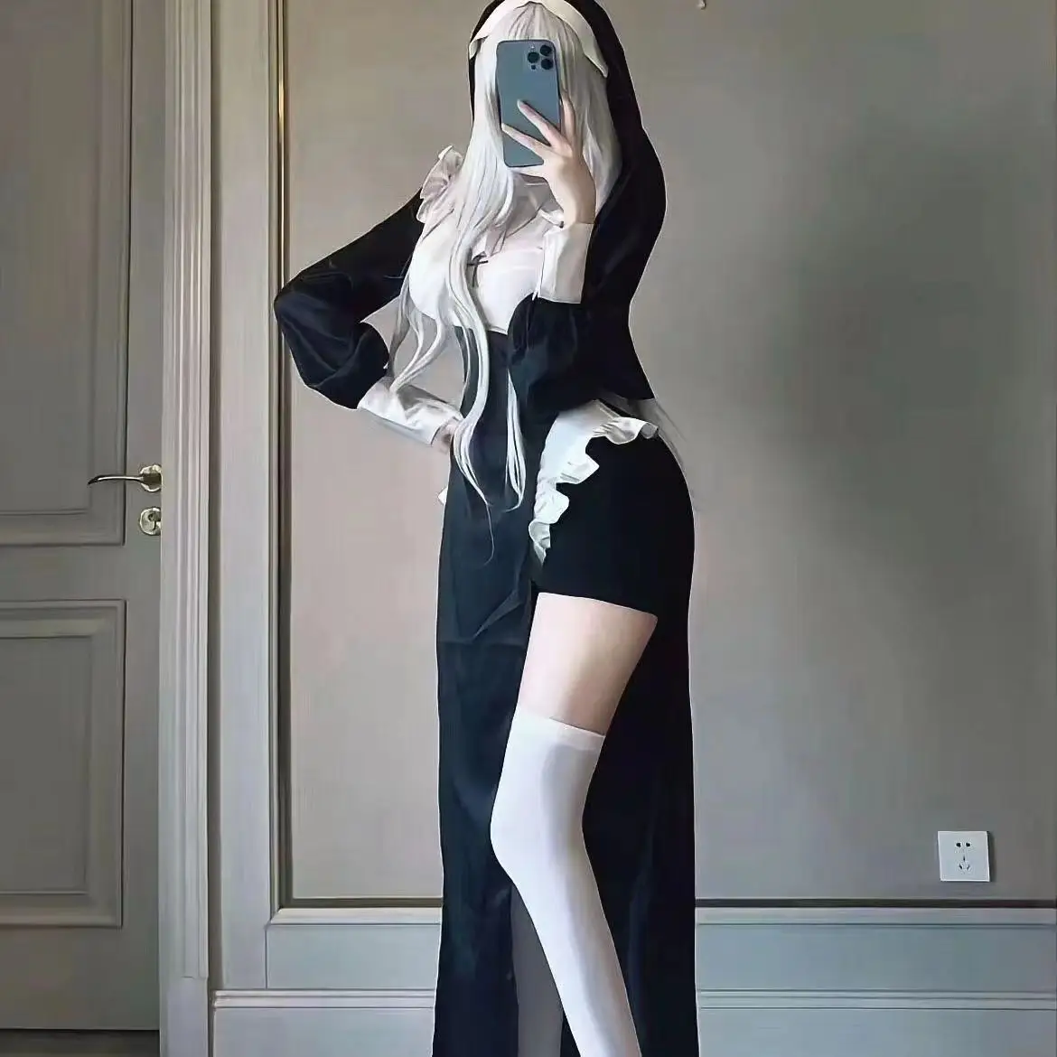 Nun Costume - Image 3