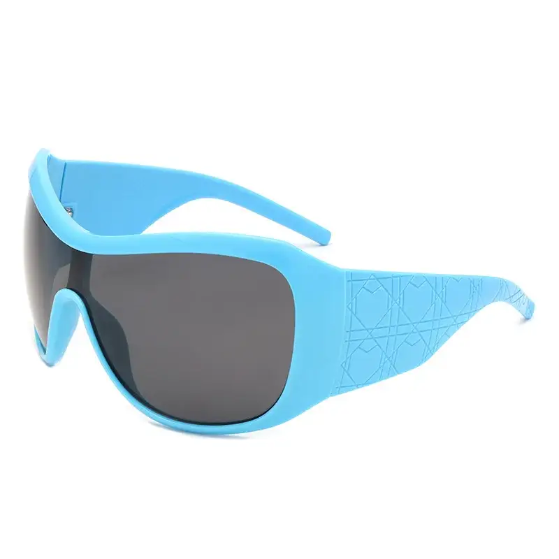 Oversized Hollywood Sunglasses - Image 3