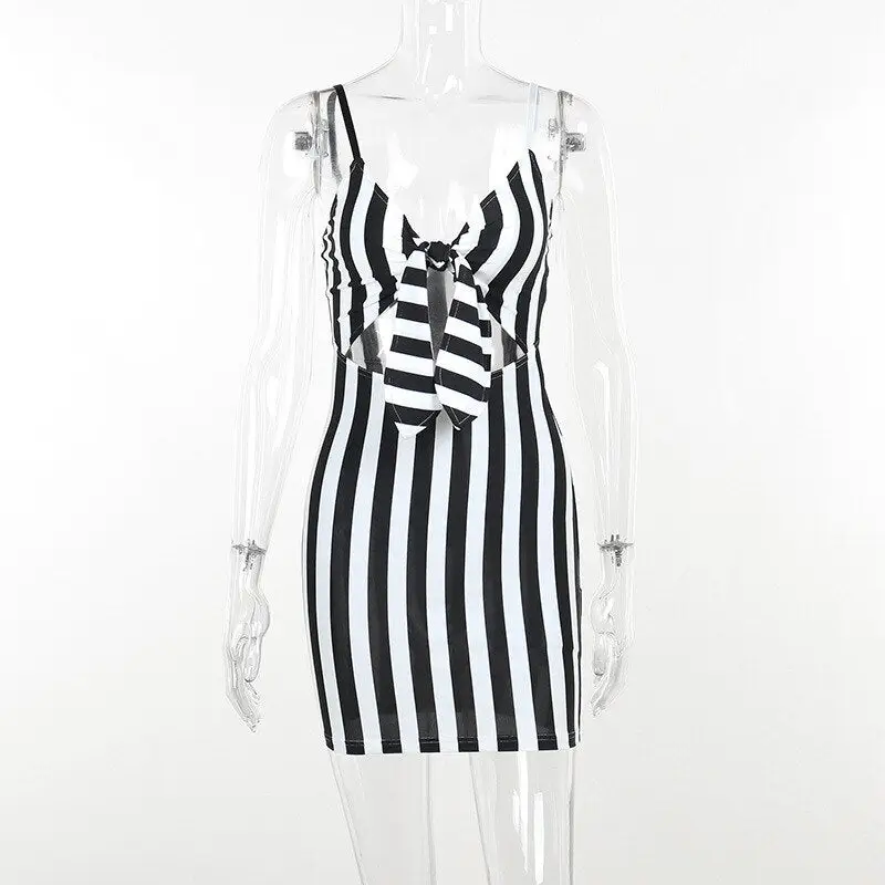 Sexy Beetlejuice Costume - Image 6
