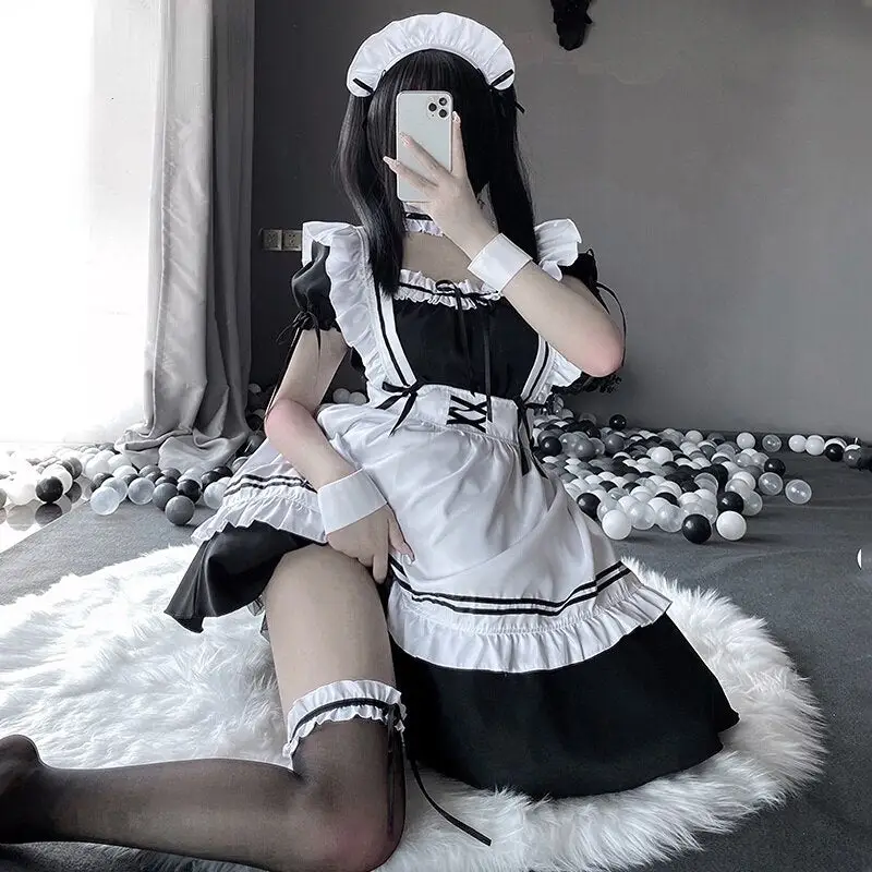 Sexy French Maid - Image 2
