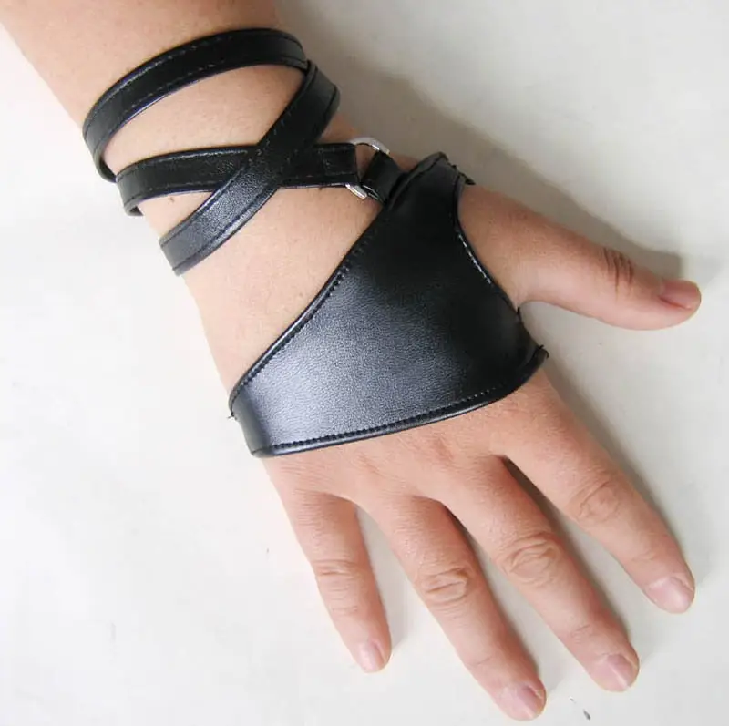 Sexy Leather Gloves - Image 2