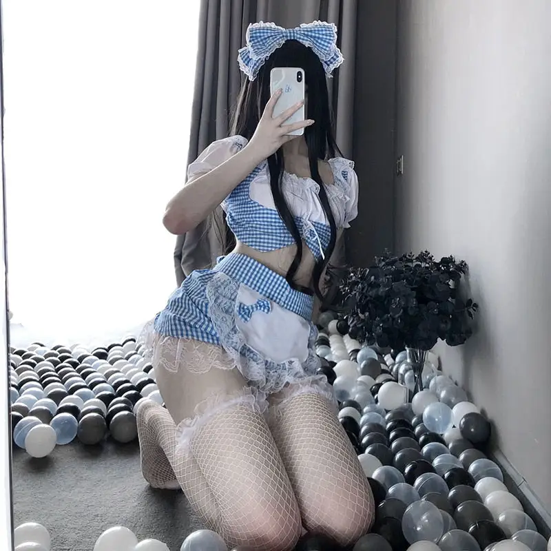 Sexy Maid Cosplay - Image 6
