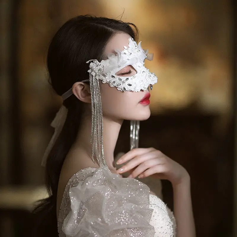 Sexy Masquerade - Image 4