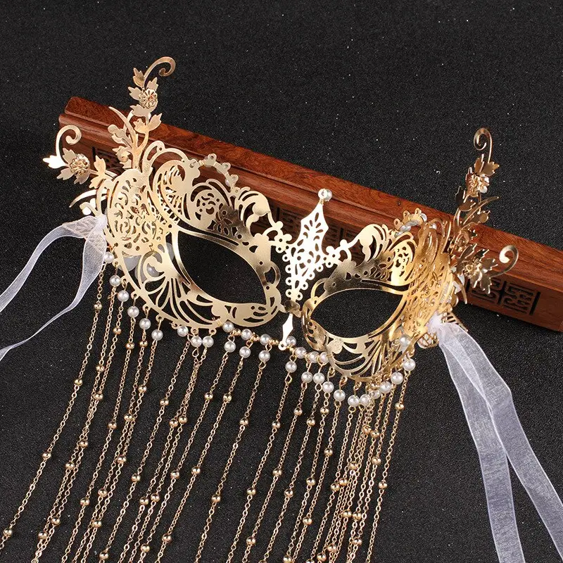 Sexy Masquerade Mask - Image 5
