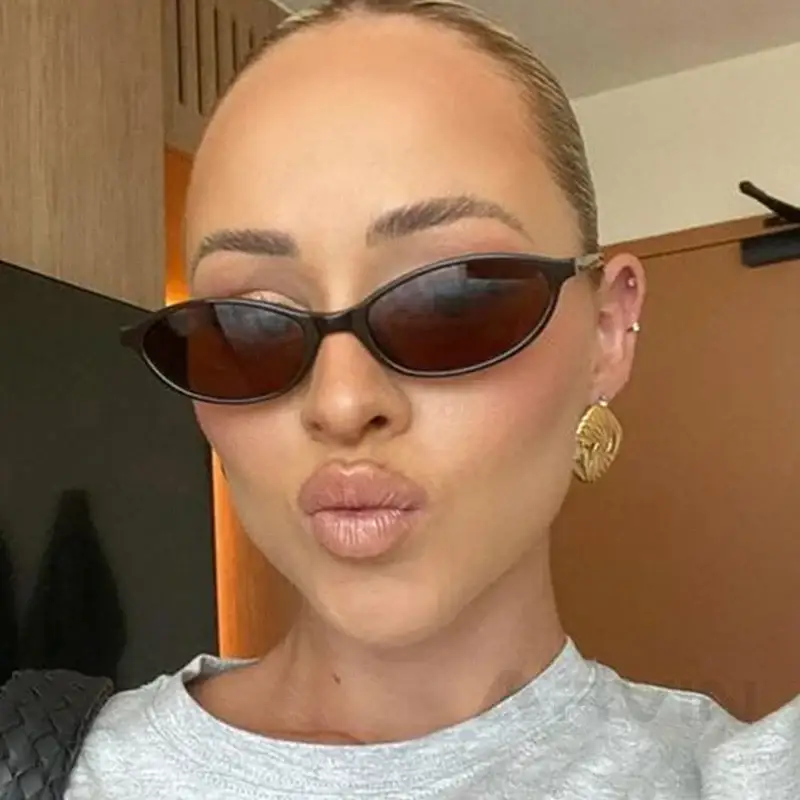 Sexy Oval Women's Sunglasses - Image 3