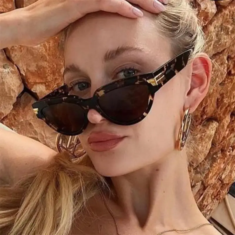 Sexy Rectangle Sunglasses - Image 2
