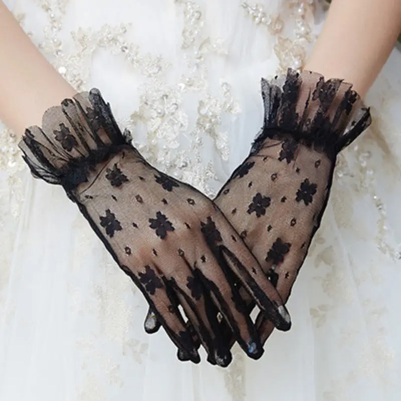 Short Victorian Gloves - Image 2