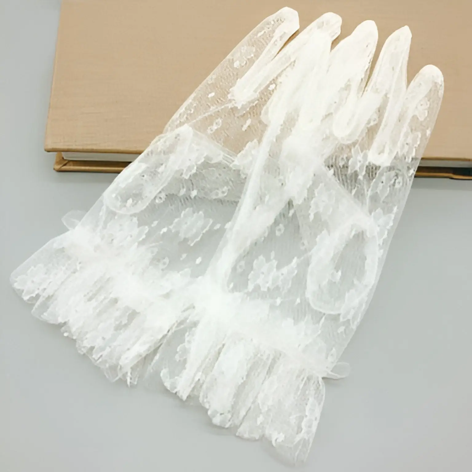 Short Victorian Gloves - Image 3
