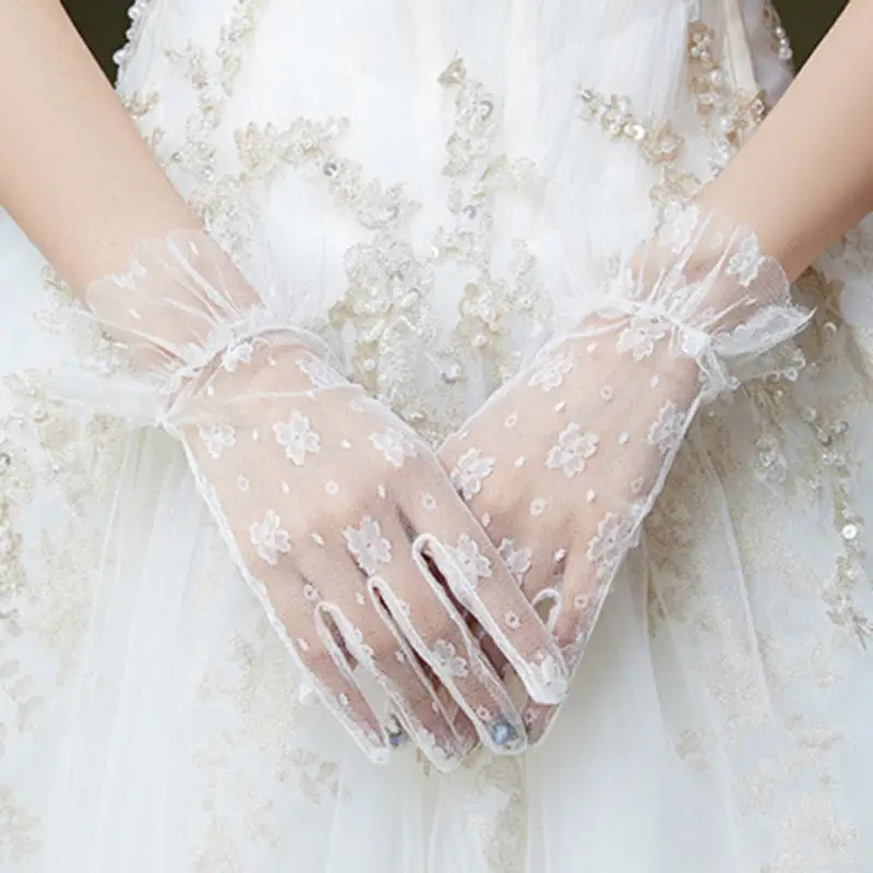 Short Victorian Gloves - Image 5