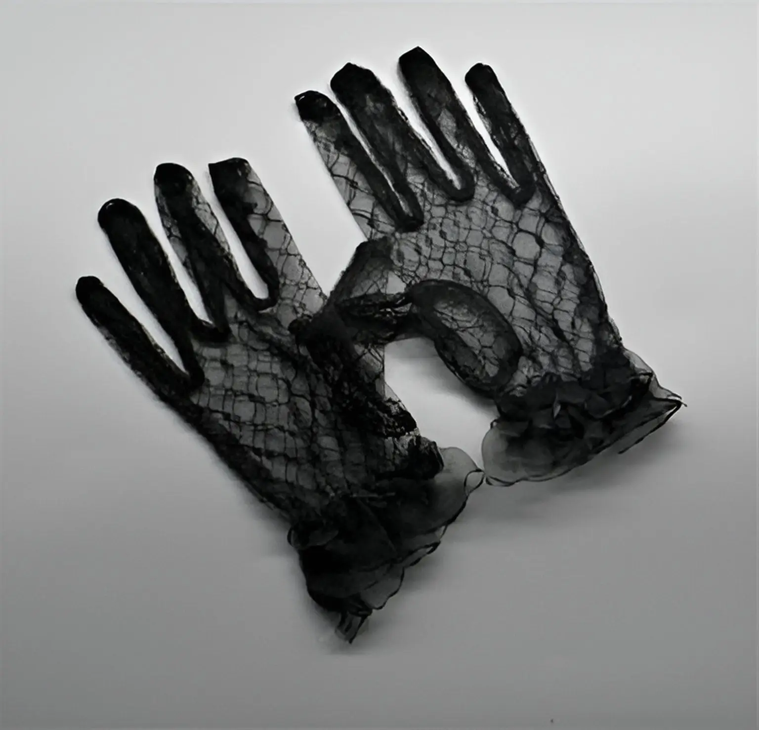 Short Victorian Gloves - Image 6