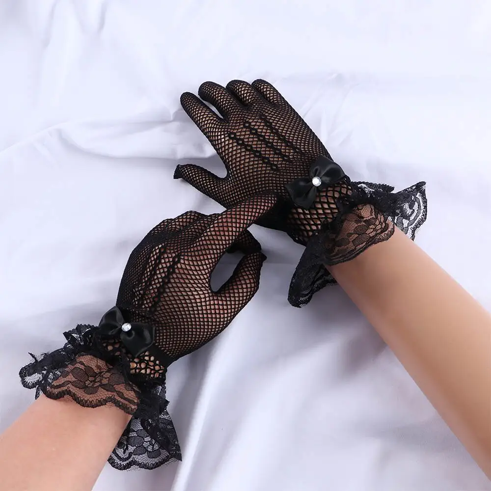 Victorian Lace Gloves - Image 10
